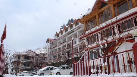Hotel Rishi Palace, Manali Manali honeymoon suite Hotel Rishi Palace
